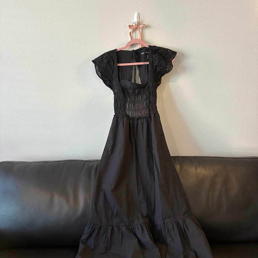 Elegant Black Maxi Dress